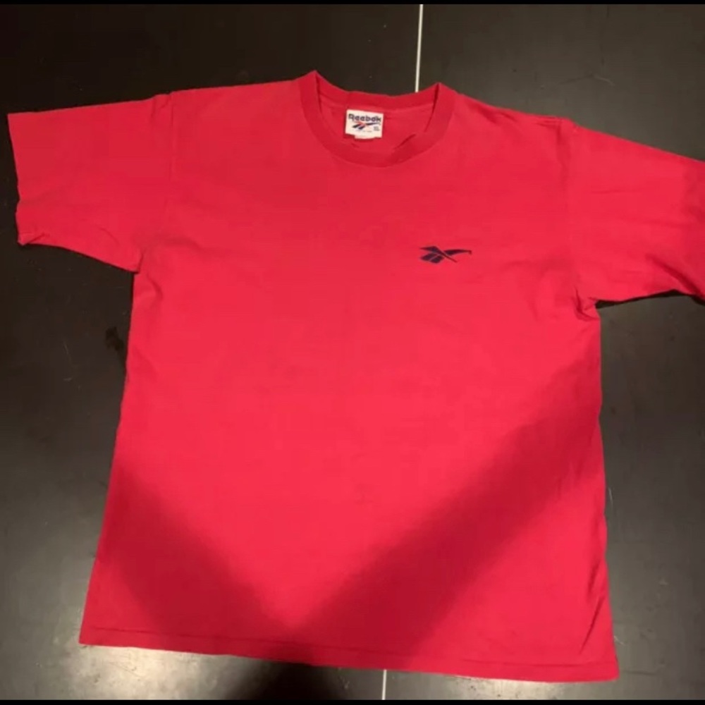 Vintage Men's Short Sleeve Reebok TShirt Red